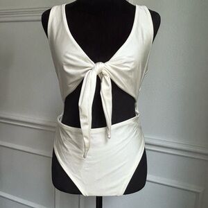 Dixperfect Cream Tie-Front Swimsuit, Size XL, NWOT